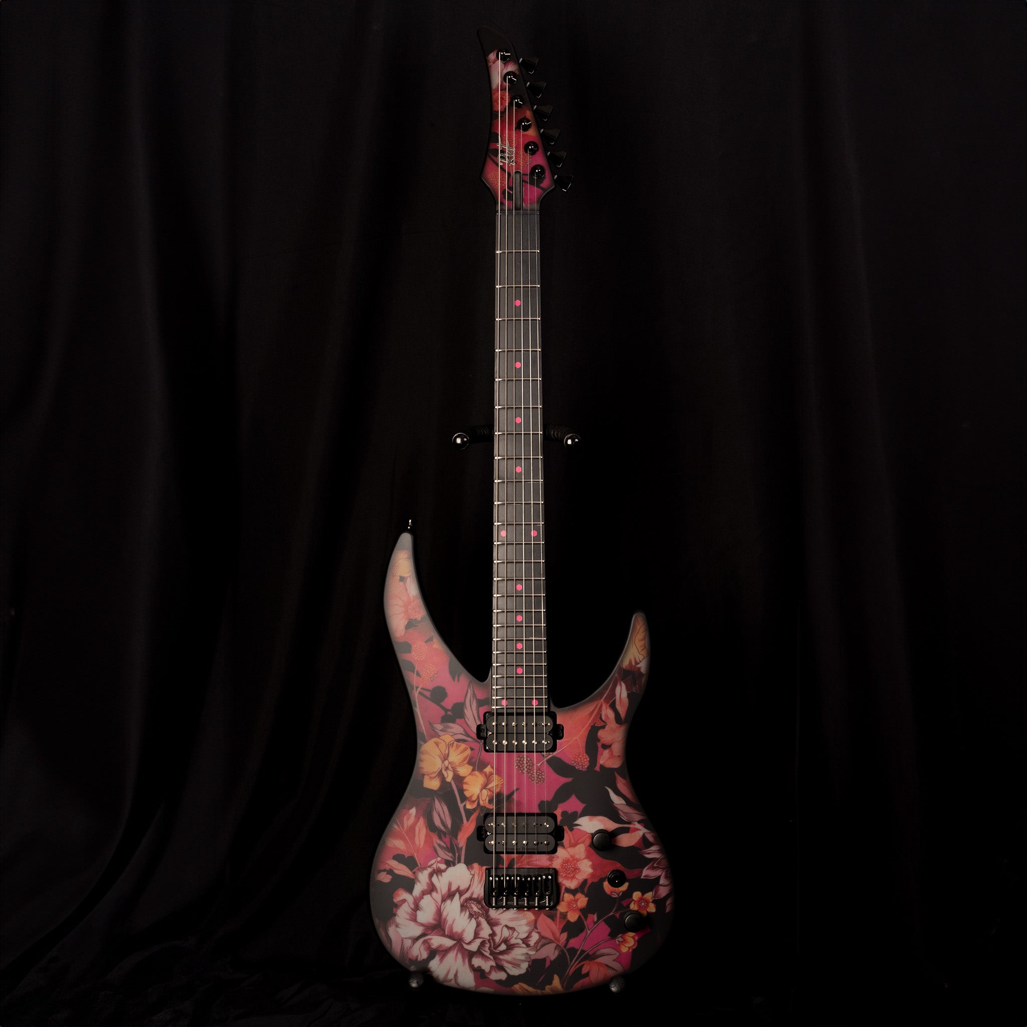 Ruf Guitars | Professor Schrödinger 6 Pink Floral Cloth Top