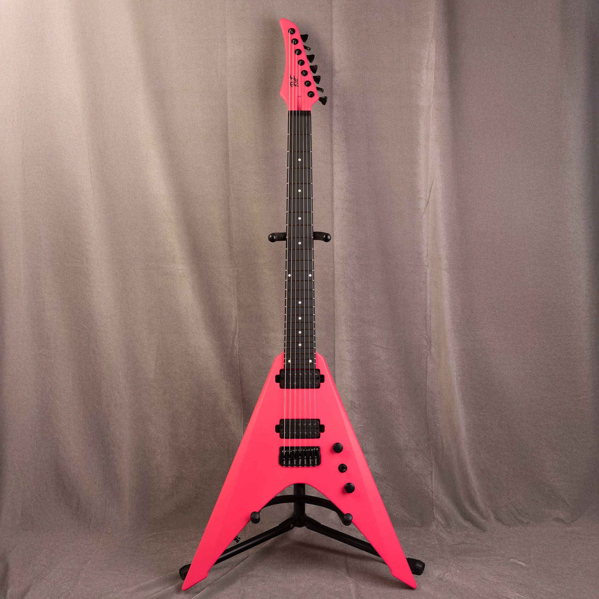 Ruf Guitars | Master Vinci 7 Demon Pink Satin