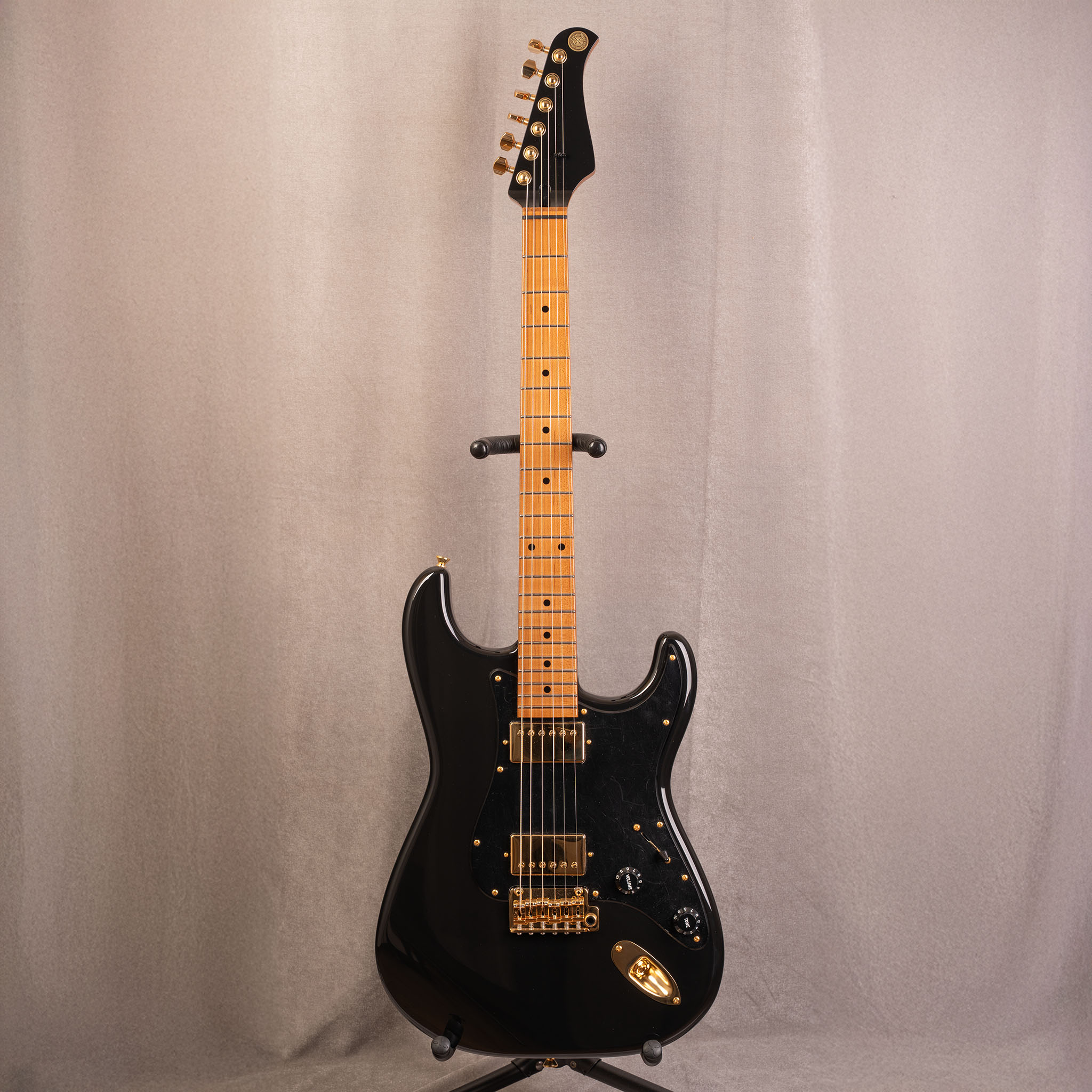 Kz Guitar Works | Kz ST Trad 22 2H6 Black