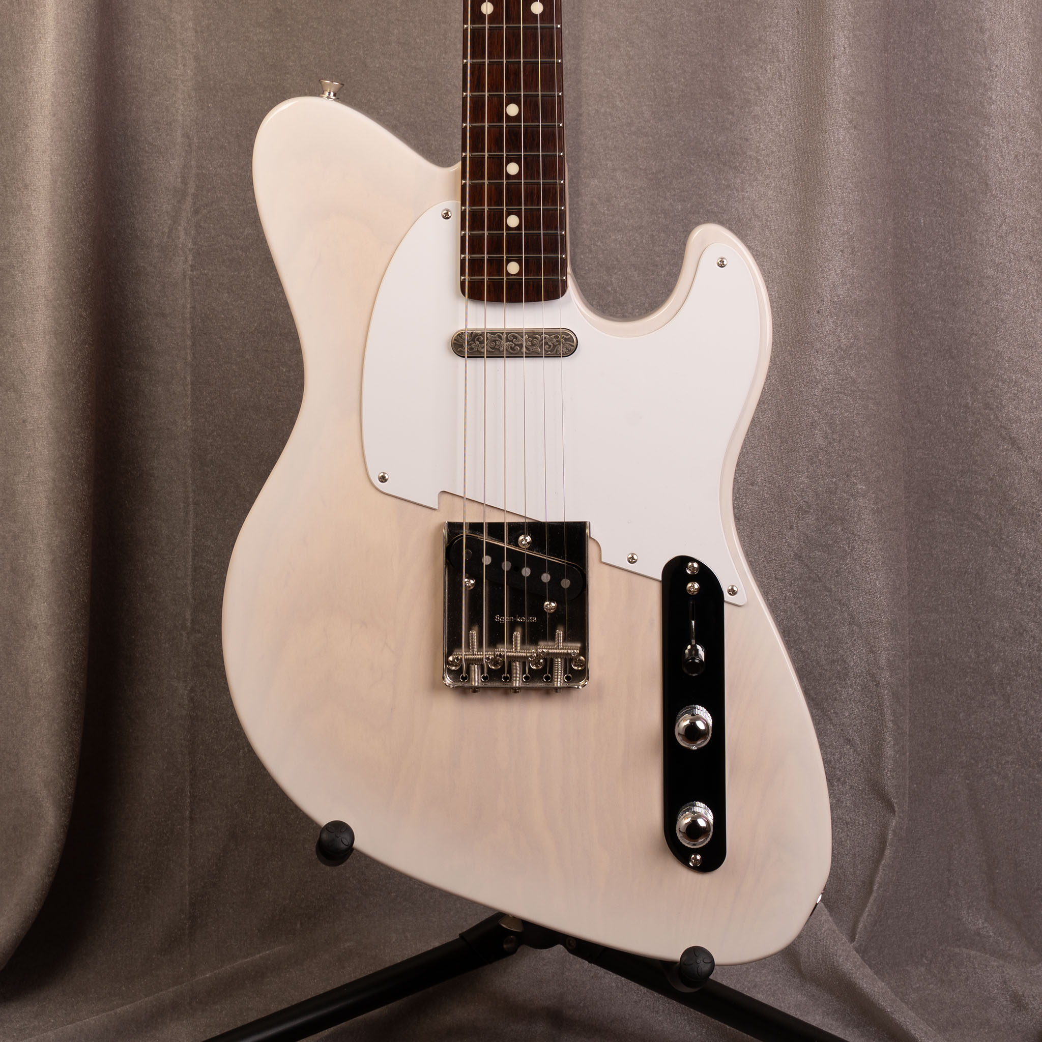 So what | TORNADER White Blonde