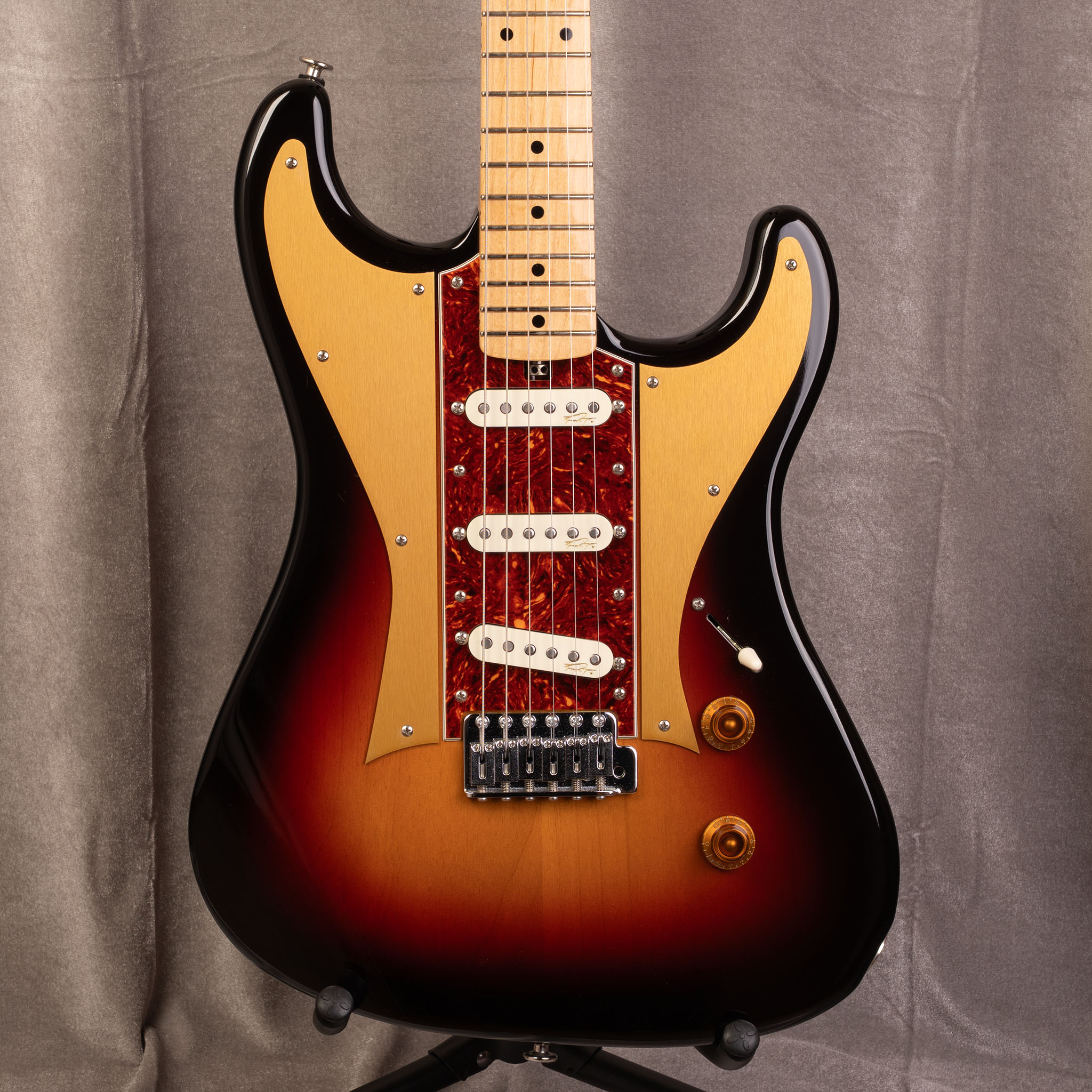 MARK KENDRICK DESIGN | CORSAIR Sunburst