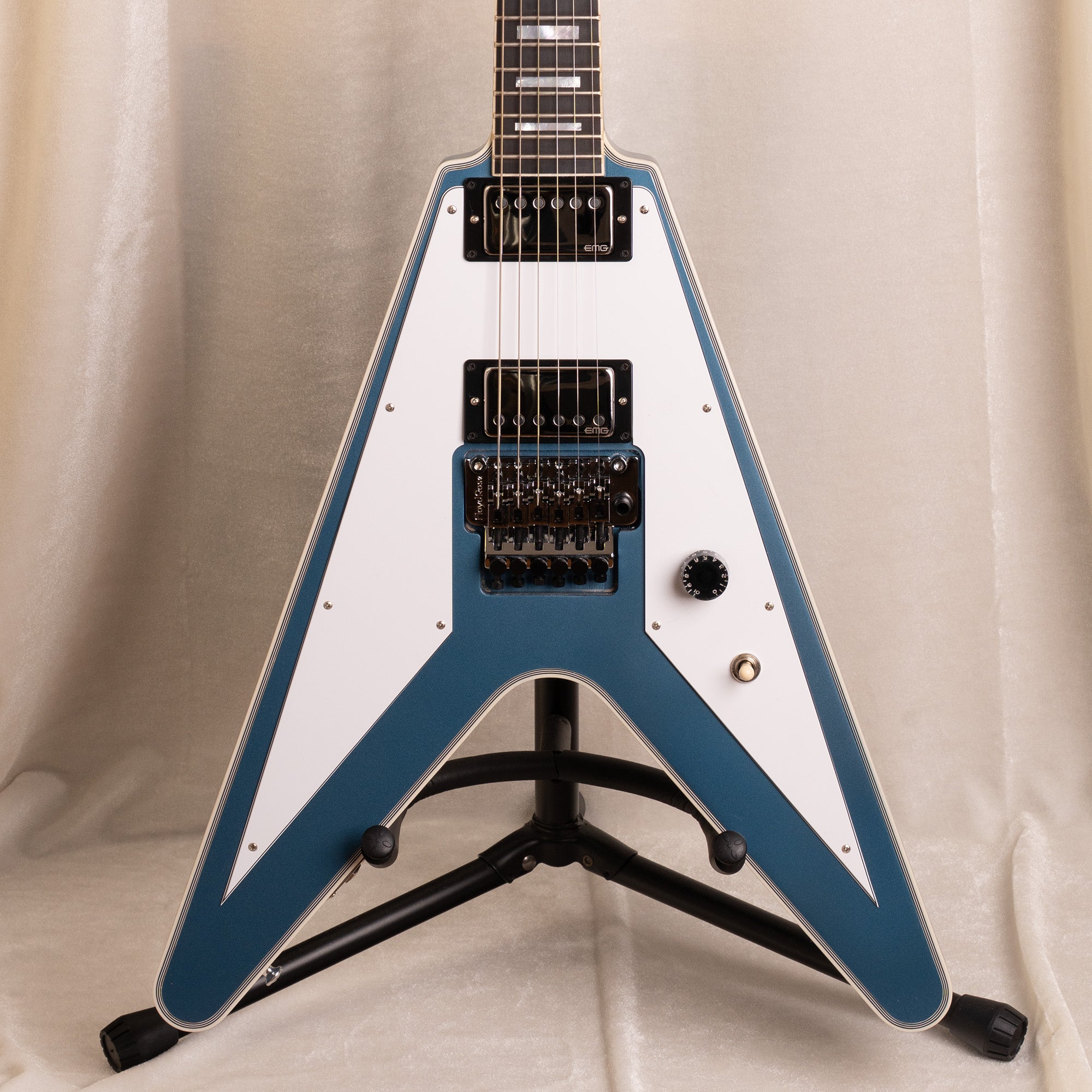 Gibson Custom Shop | Richie Faulkner Flying V Custom Pelham Blue