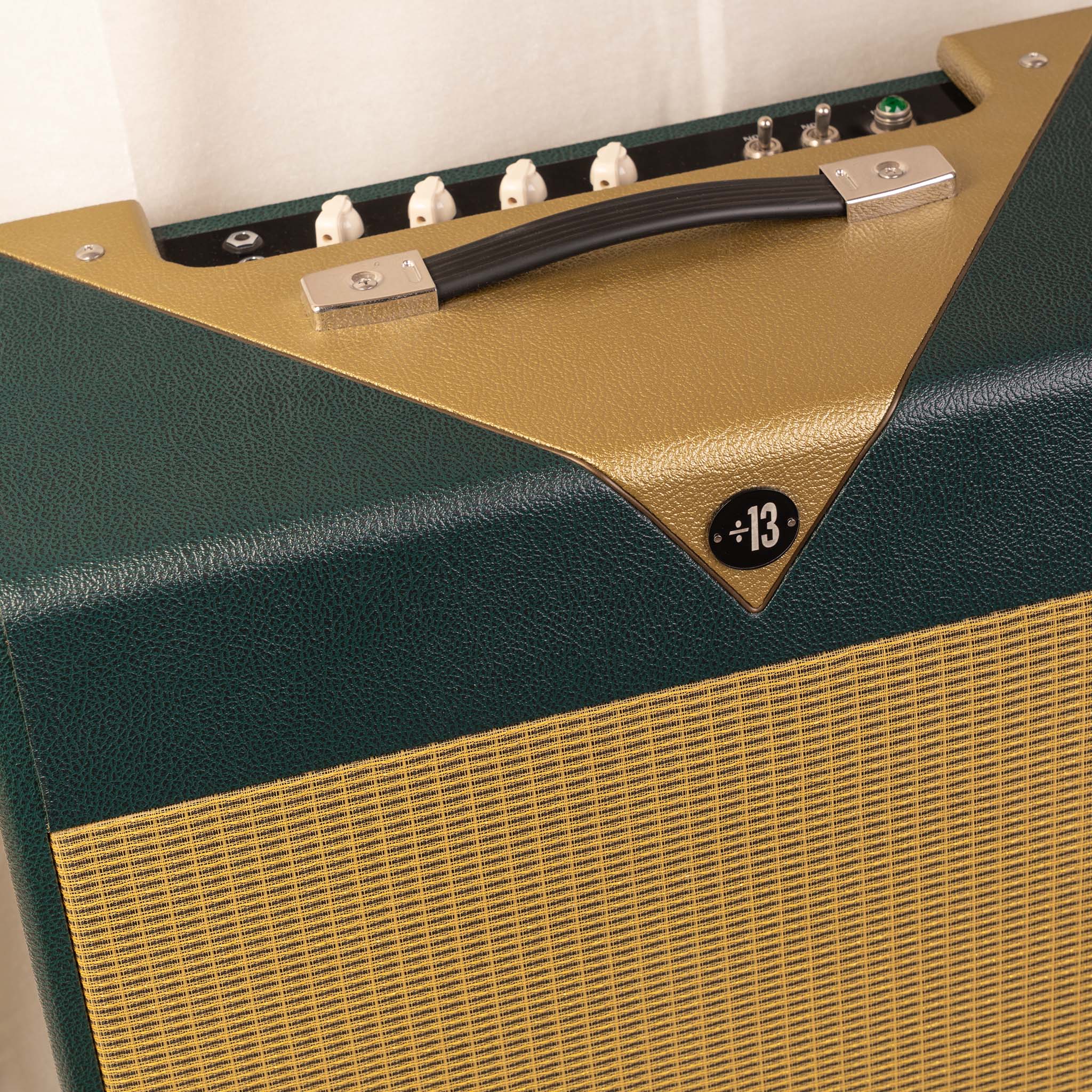 Divided By 13 | CJ11 [Color Navy / Egg]