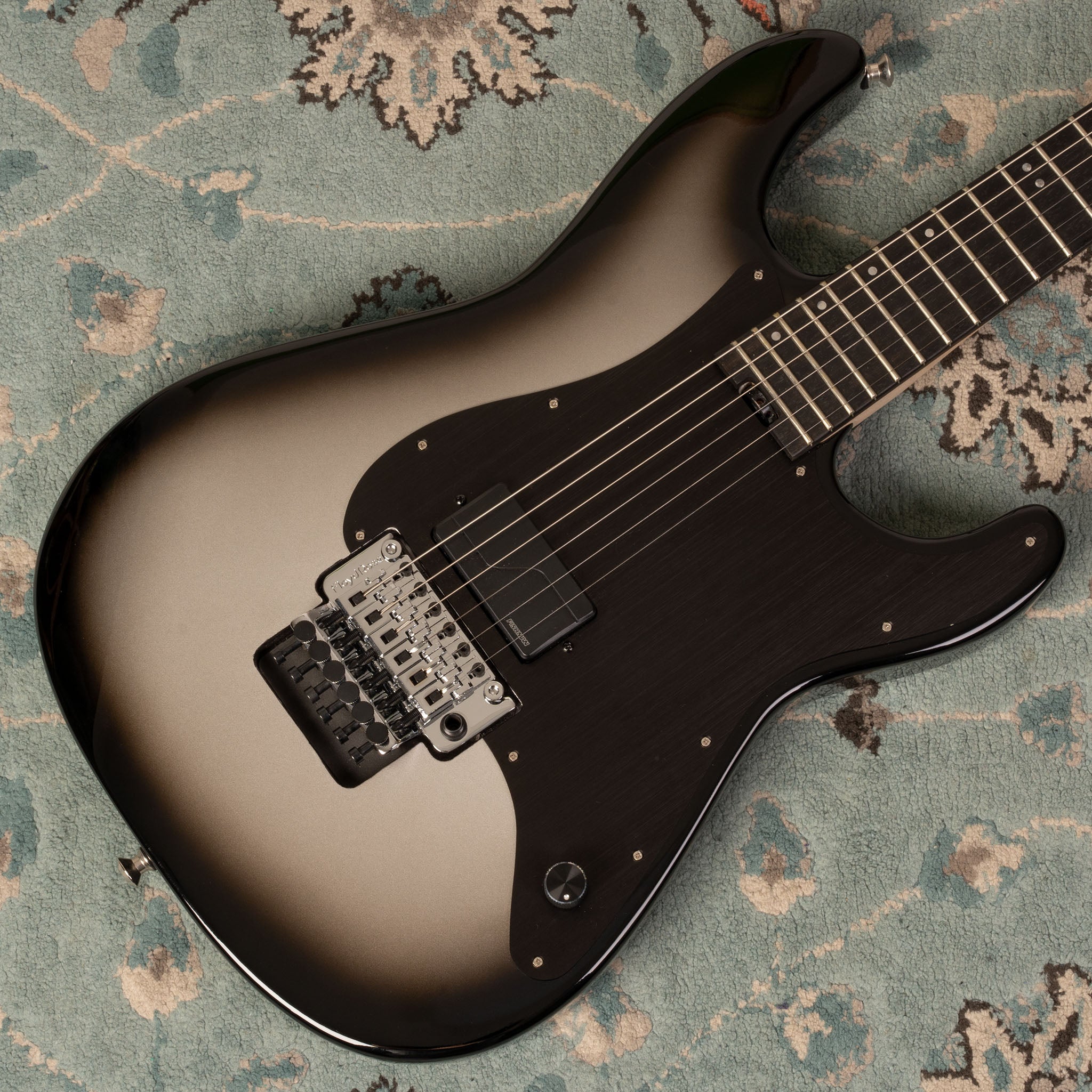 CHARVEL｜Phil Sgrosso Signature Pro-Mod So-Cal Style (Silverburst)