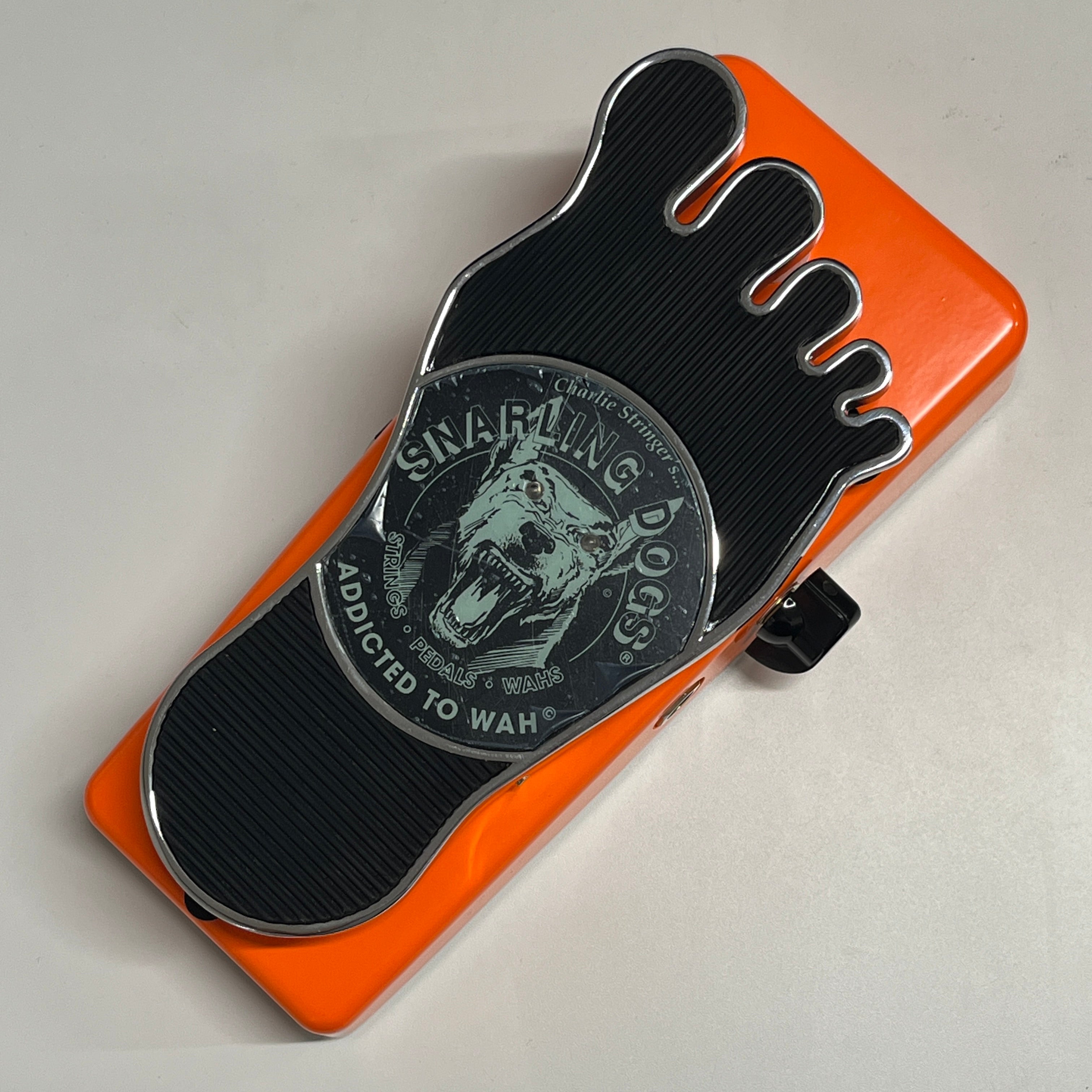 Stringer Industries | Snarling Dogs Fire Bawl 2 Alarm Wah